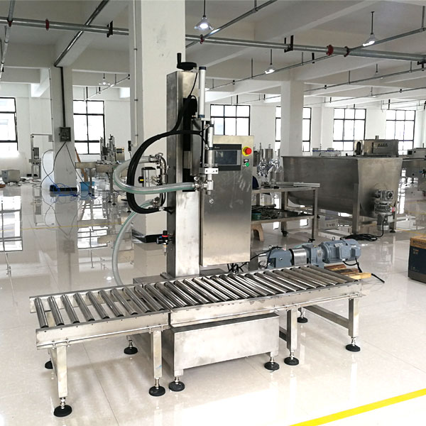 桶裝辣椒醬生產線-稱重辣椒醬灌裝機械 桶裝辣椒醬生產線-稱重辣椒醬灌裝機械